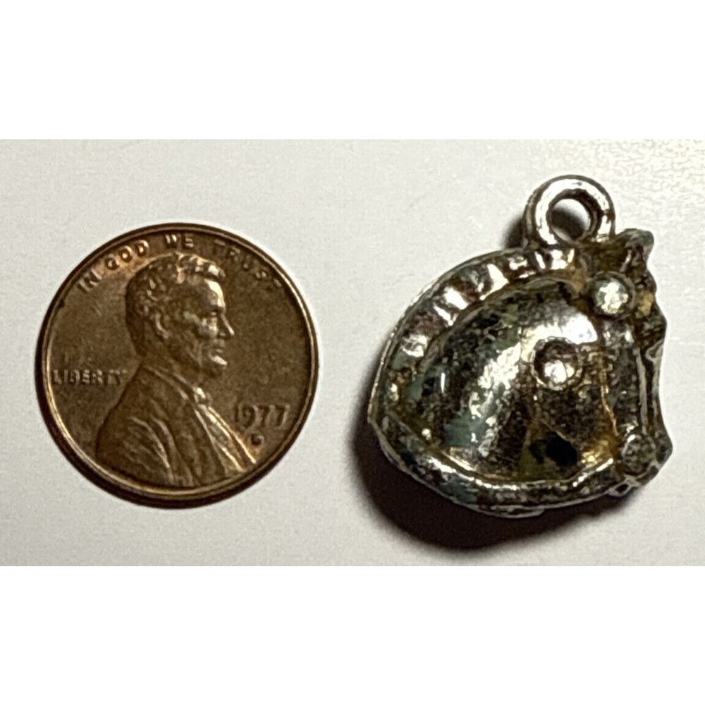 Vintage Silver Tone Metallic Horse Head Cracker Jack Charm 1C